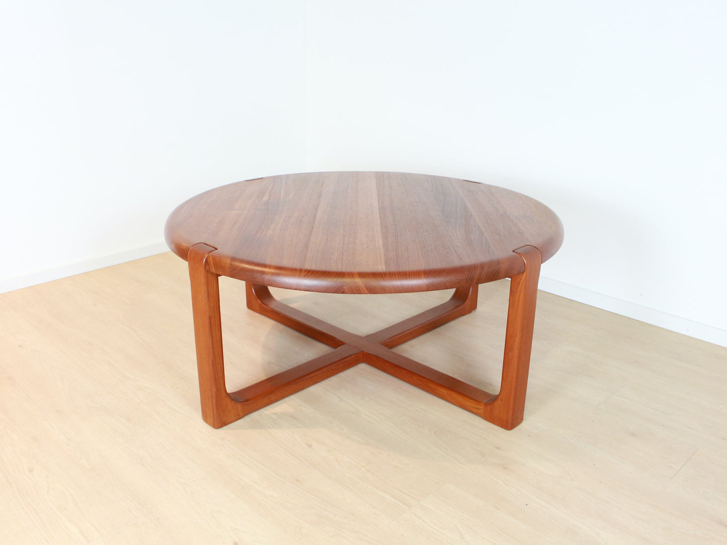 Ronde teak massieve salontafel Niels Bach