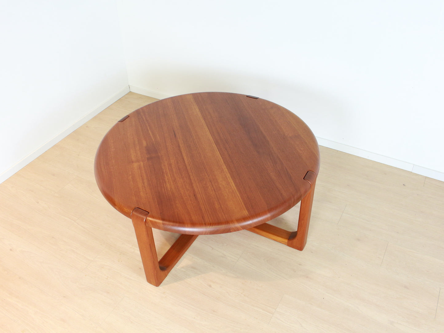 Ronde teak massieve salontafel Niels Bach