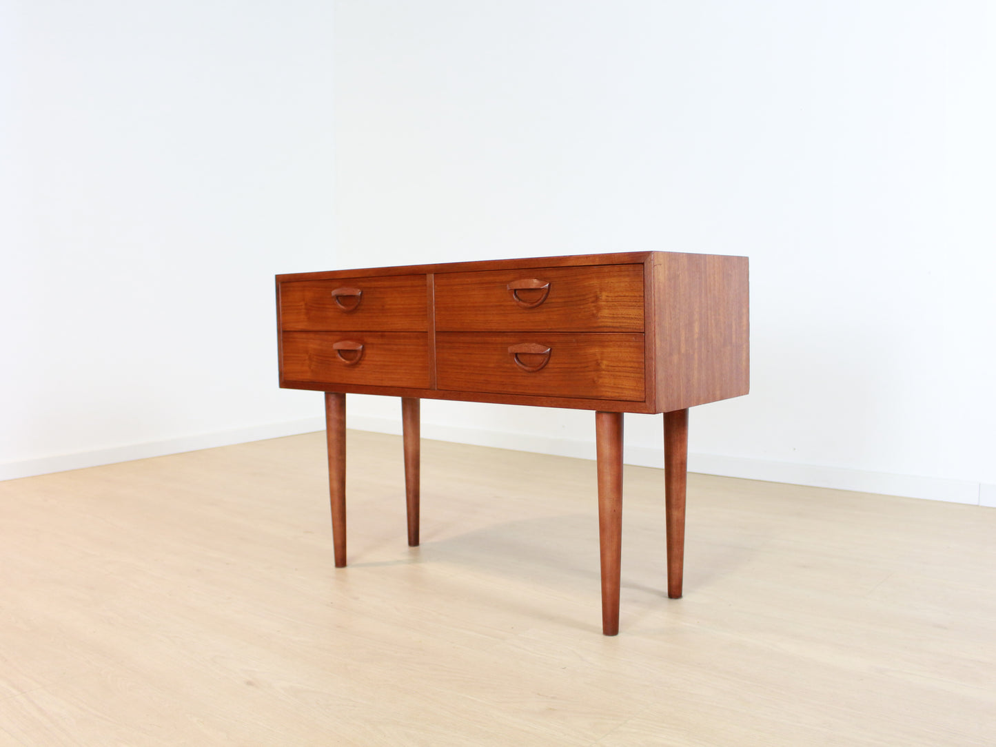 Vintage teak Kai Kristiansen ladekastje