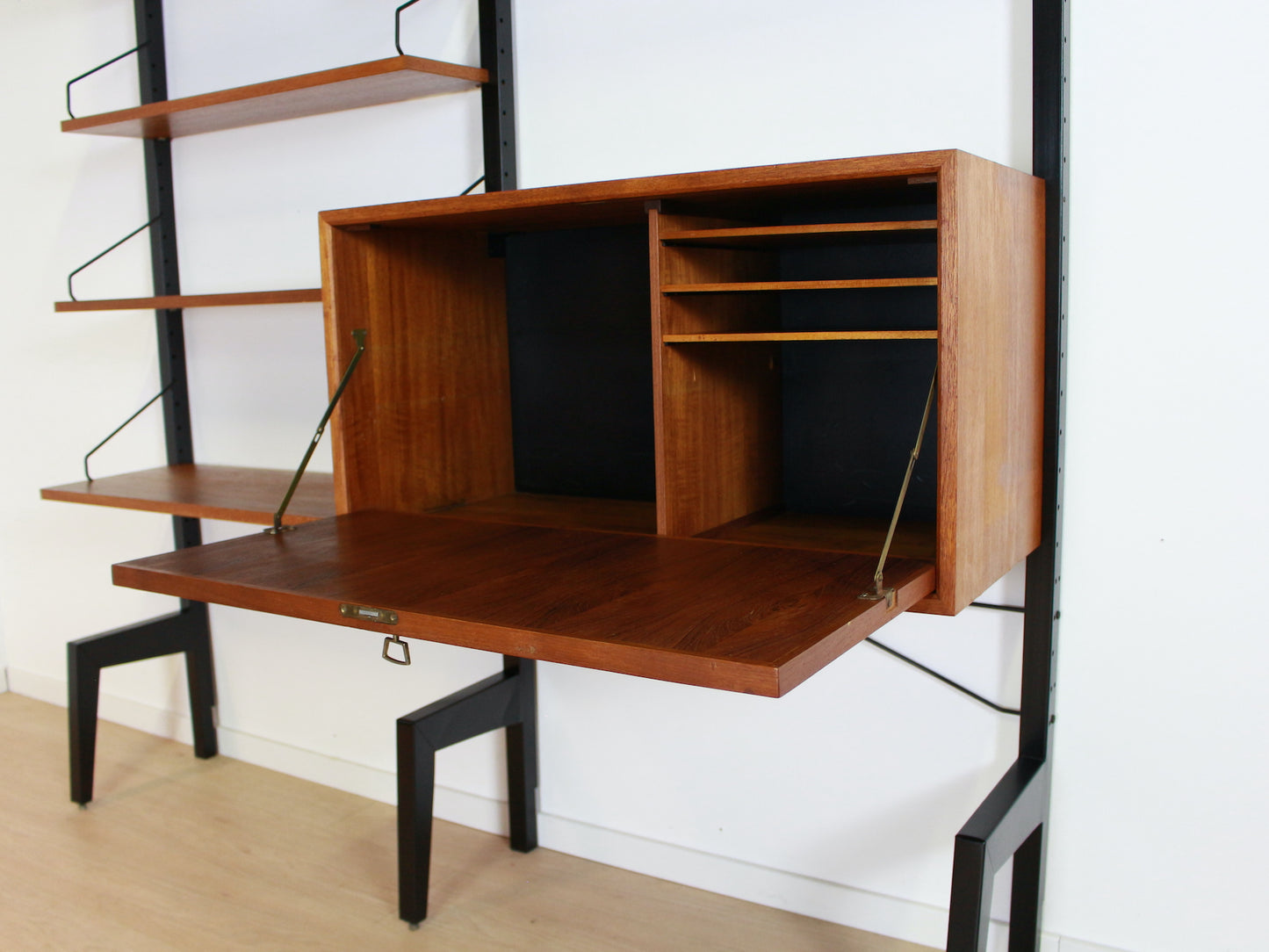 vintage Poul Cadovius wandmeubel
