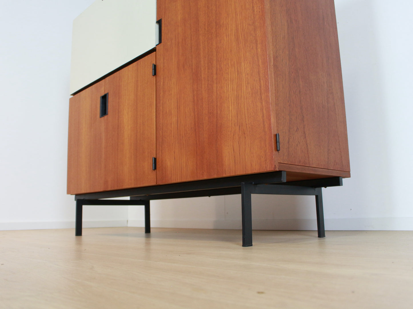 Pastoe kast CU06