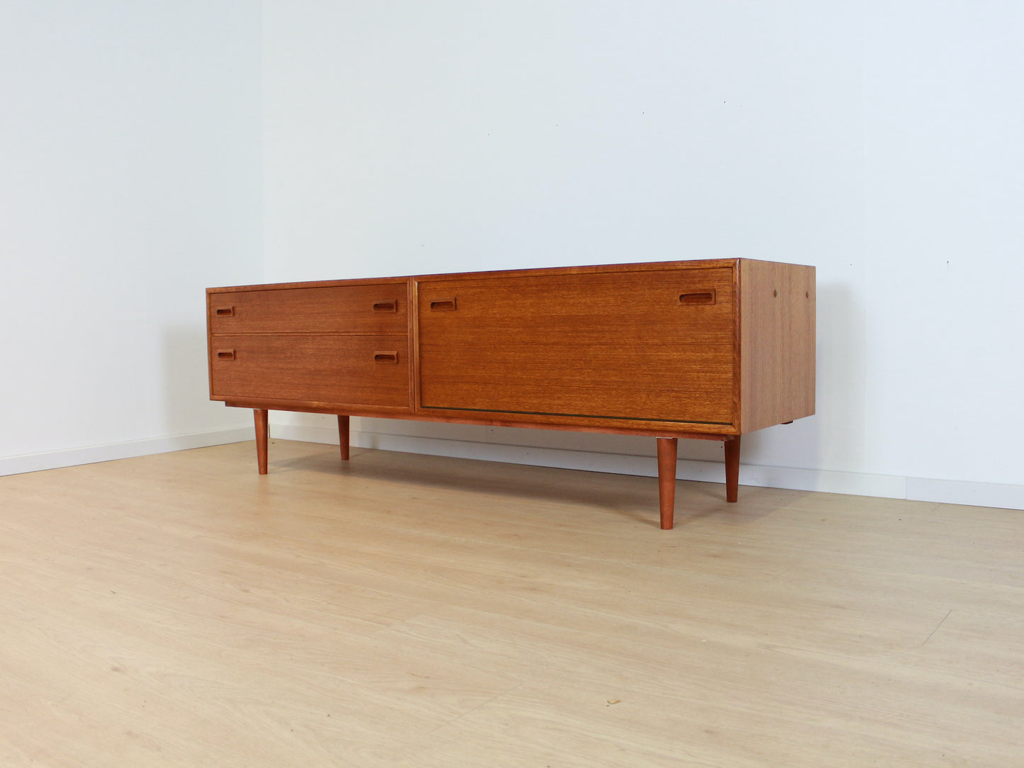 Formule teak dressoir