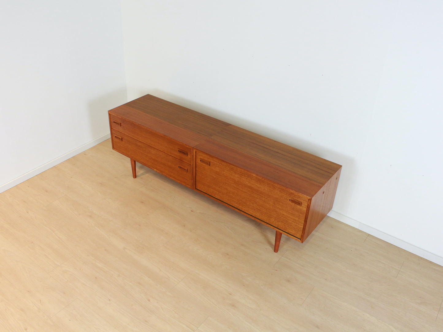 Formule teak dressoir