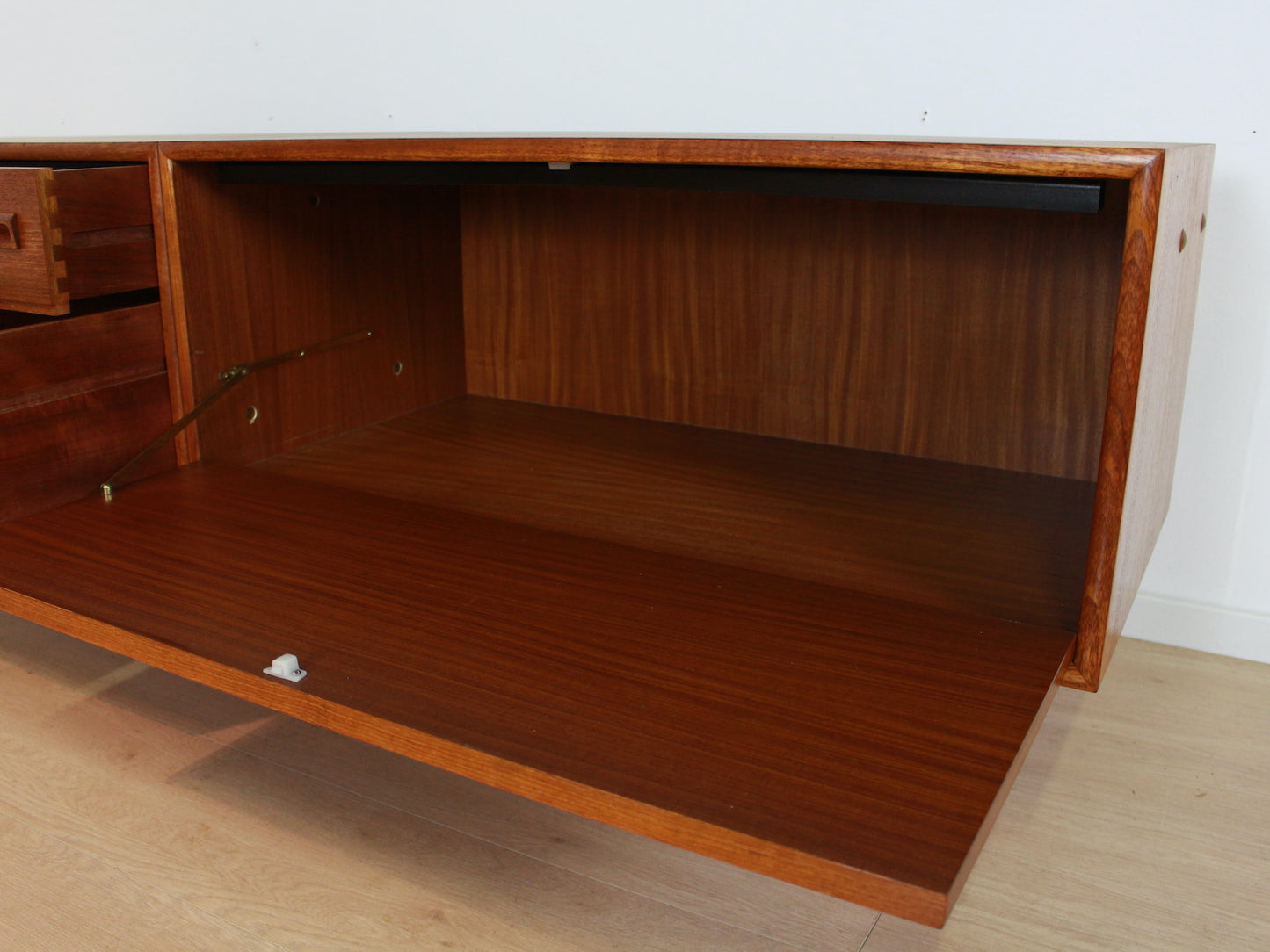 Formule teak dressoir