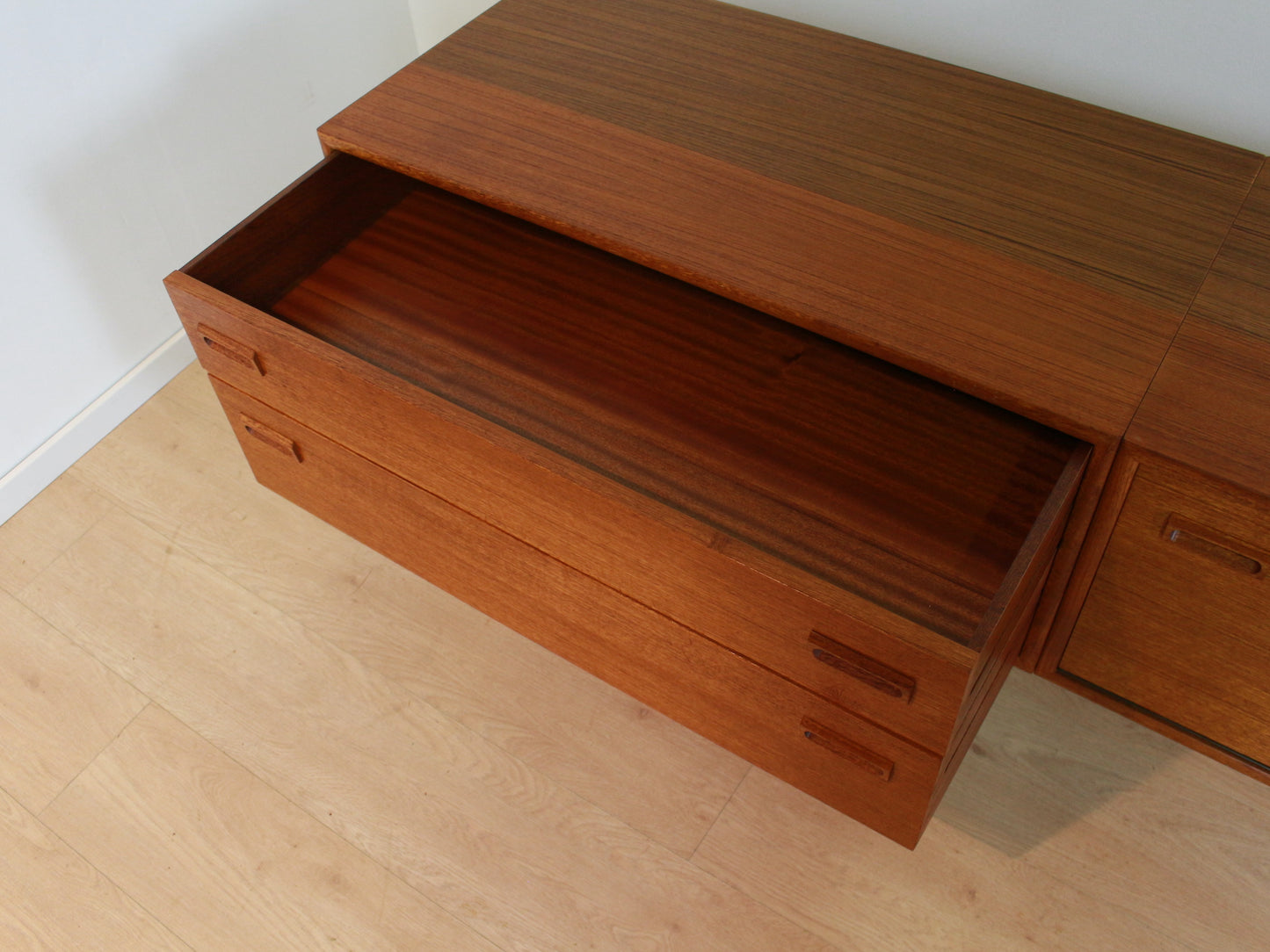 Formule teak dressoir