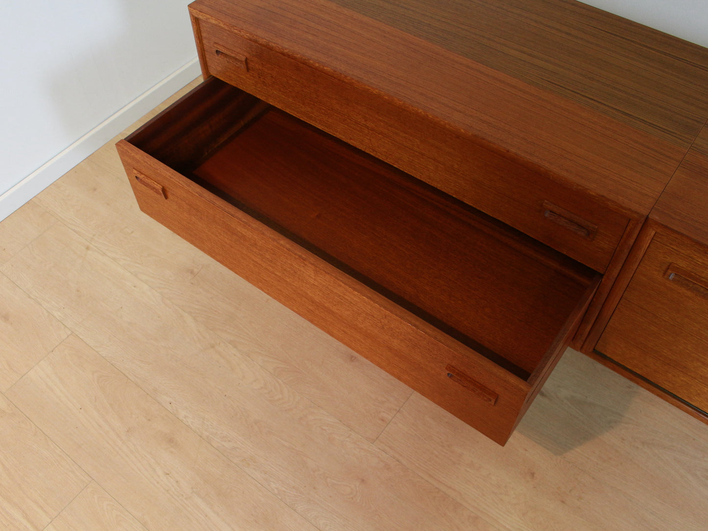 Formule teak dressoir