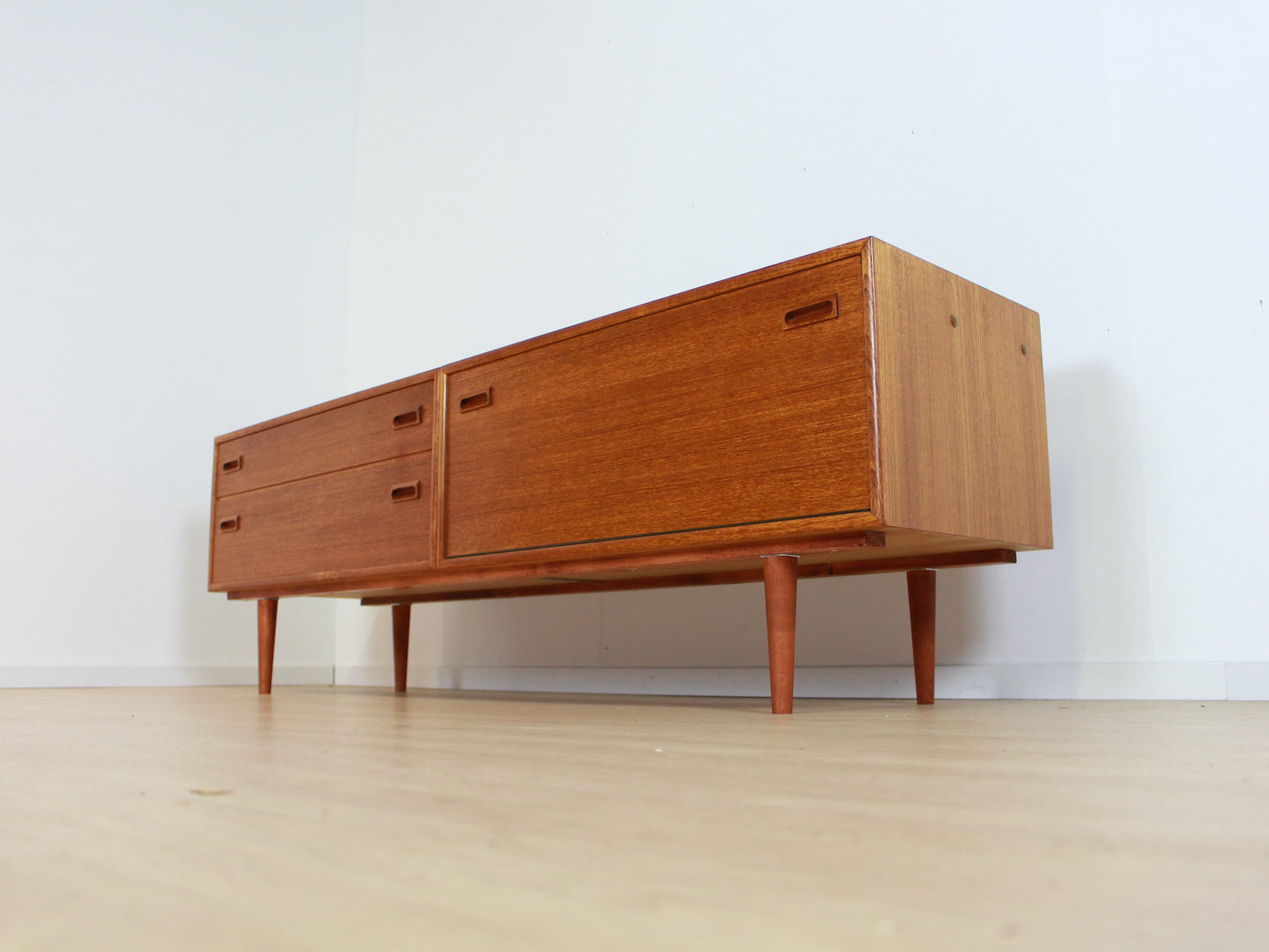 Formule teak dressoir