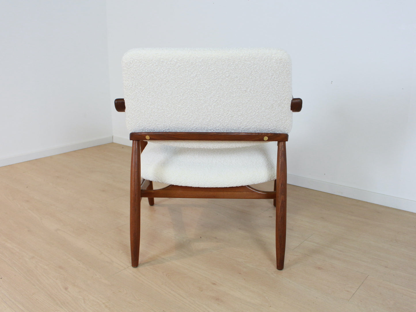 Bouclé fauteuil Louis van Teeffelen Wébé