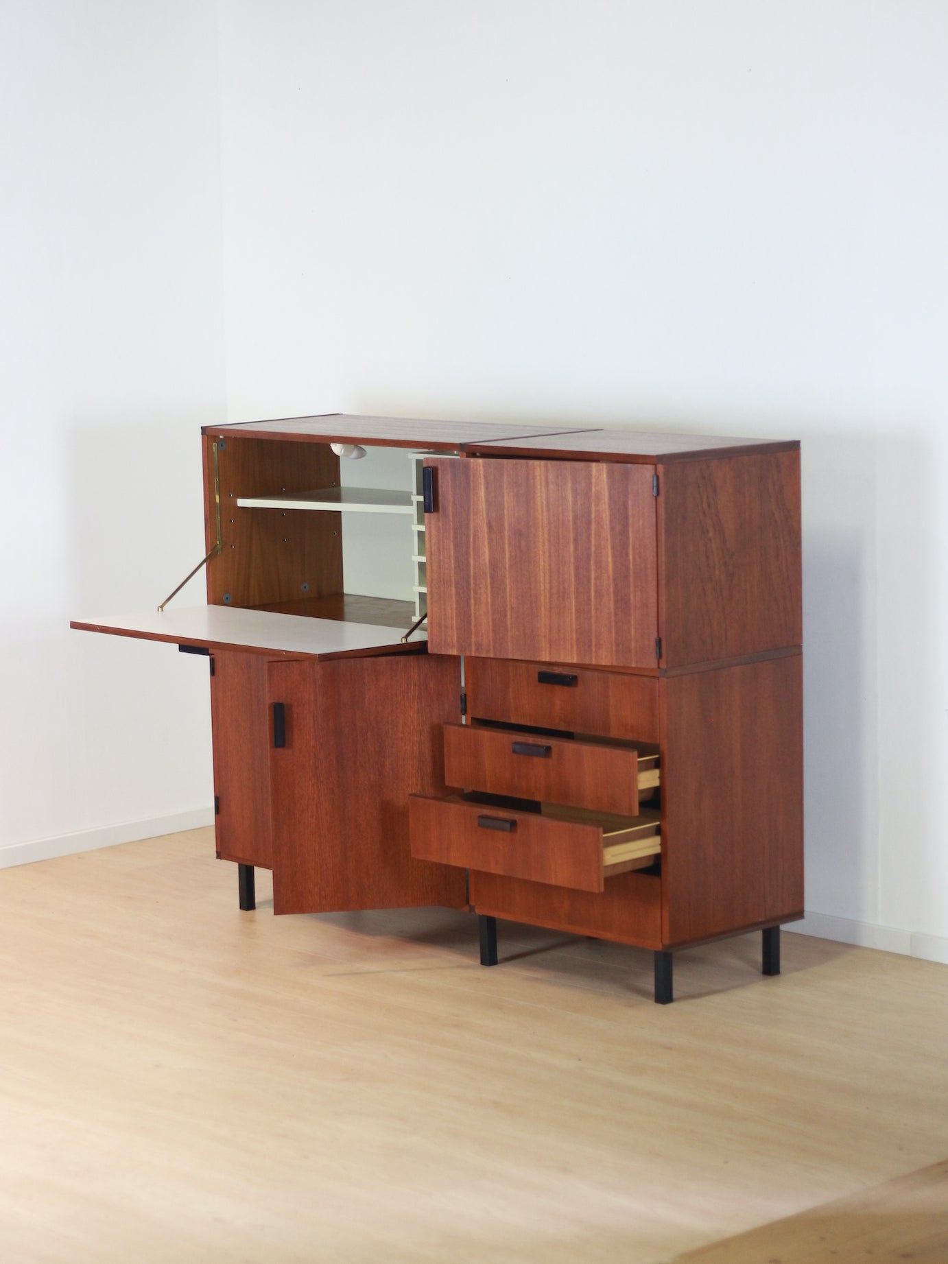 Pastoe Made to Measure secretaire/buffetkast