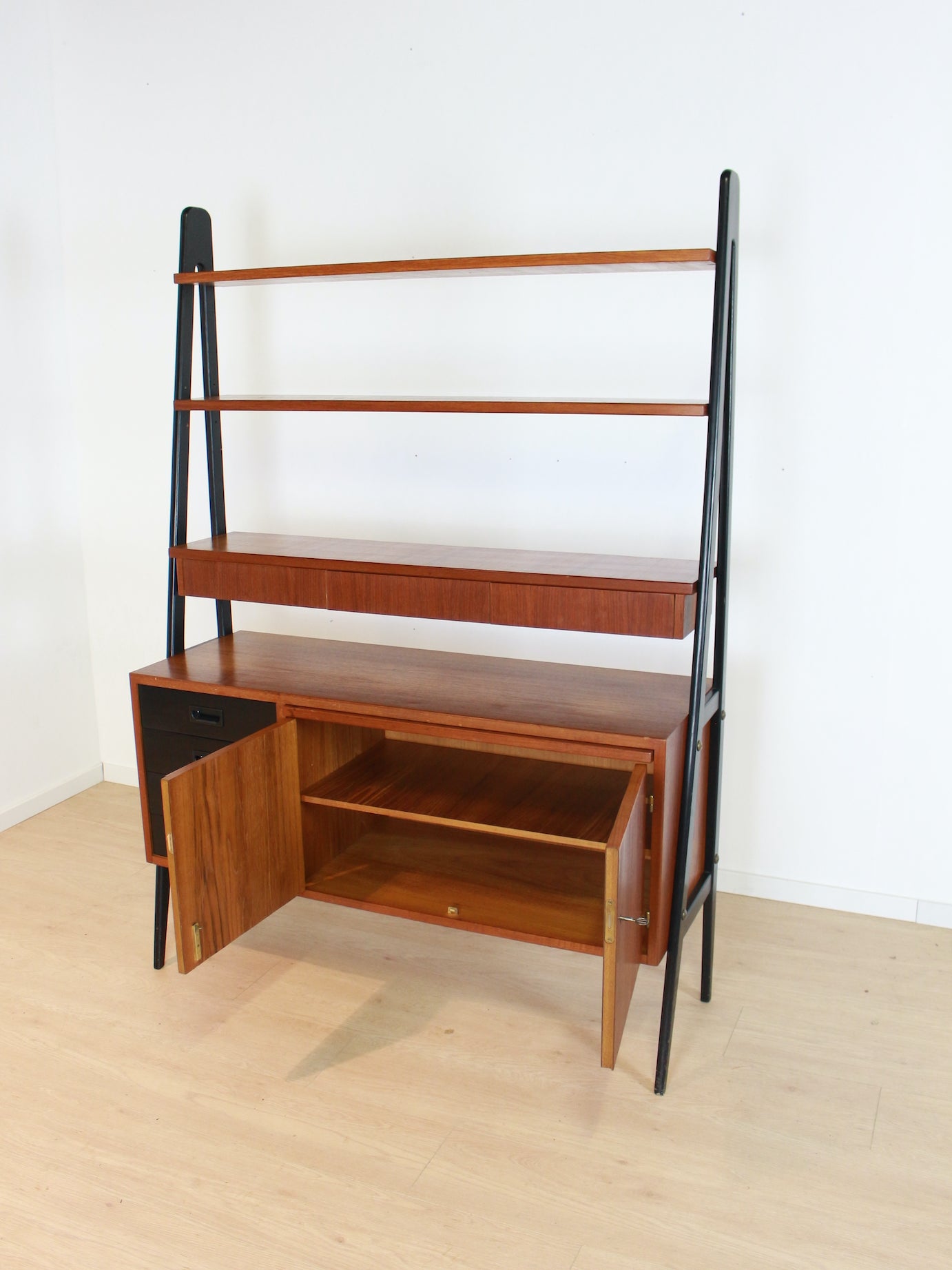 wandmeubel roomdivider