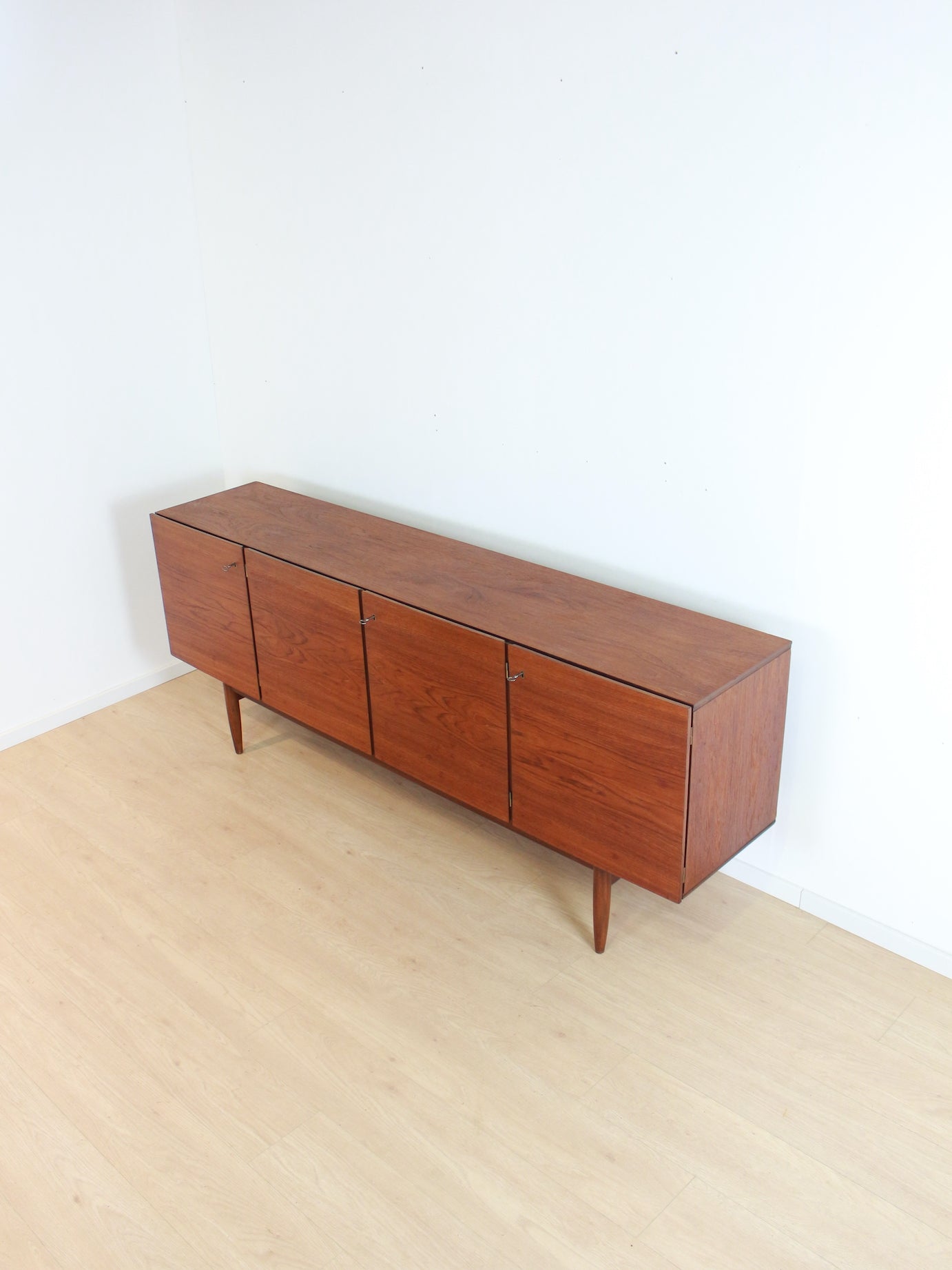 Vintage dressoir