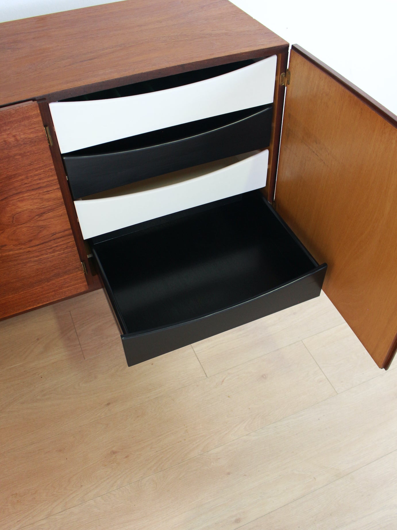 Vintage dressoir
