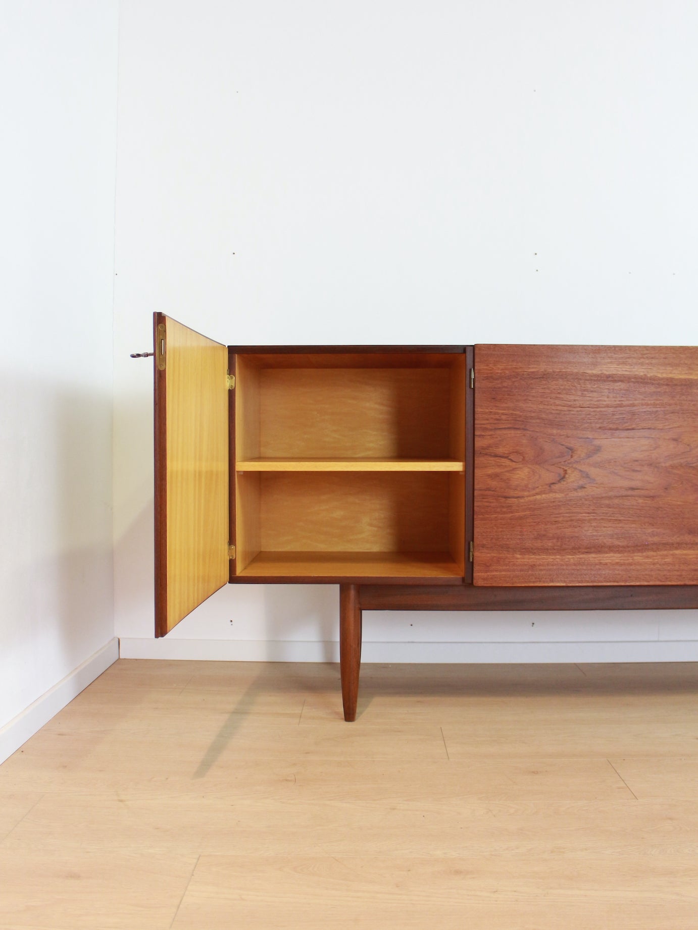 Vintage dressoir