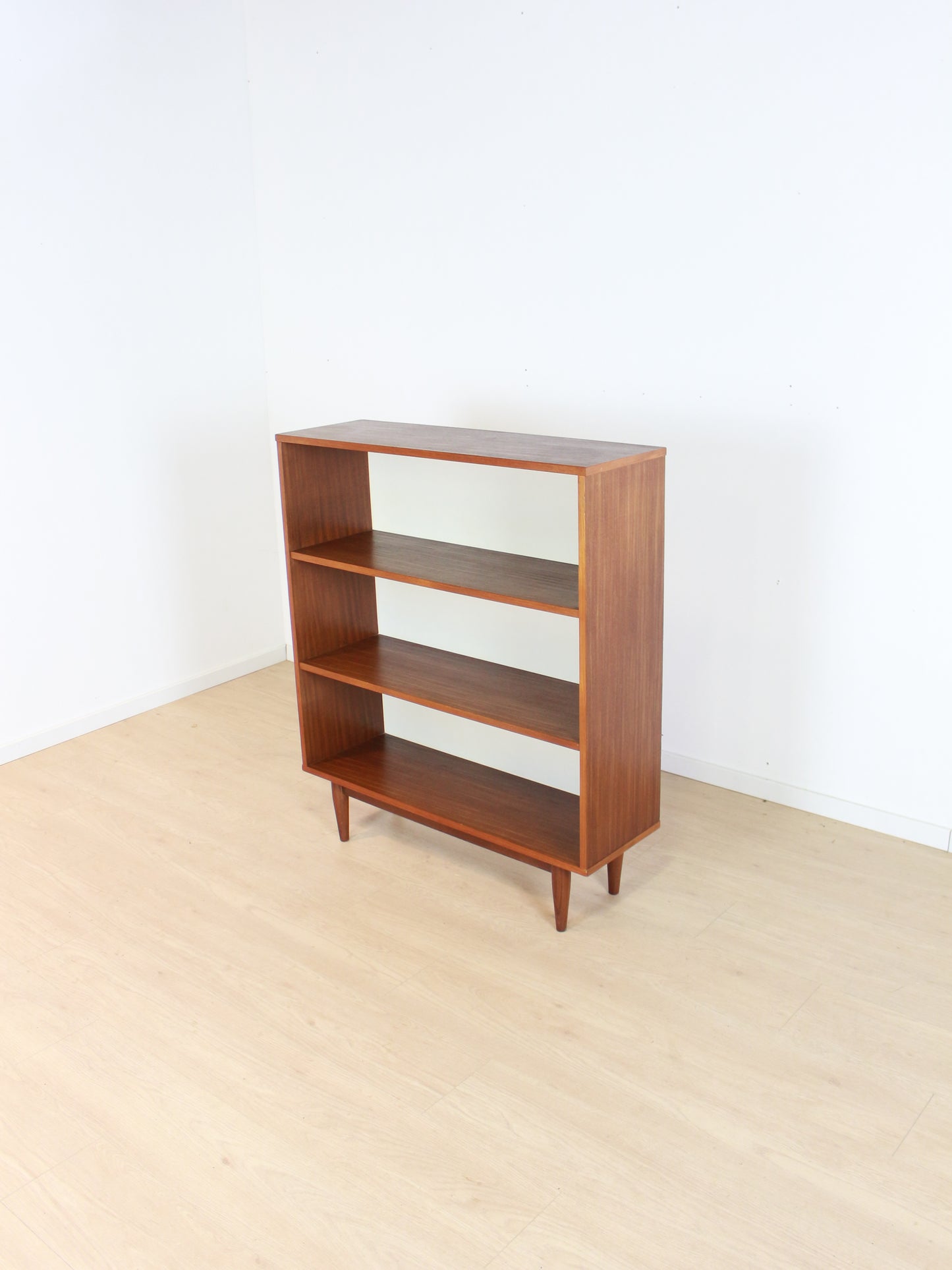 teak boekenkast klein