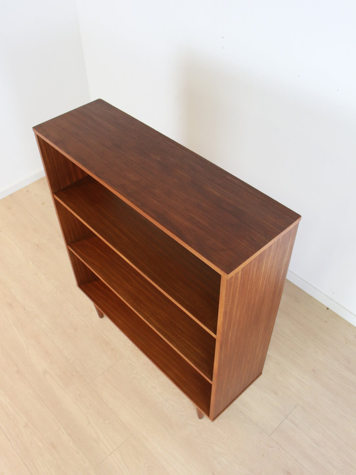 teak boekenkast klein