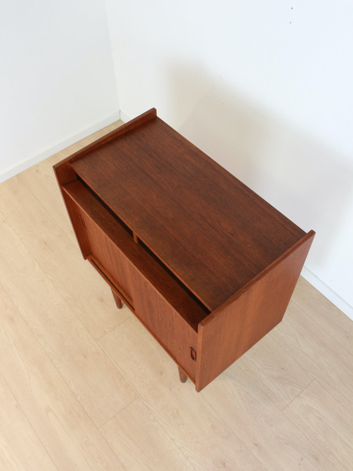 vintage Elementa kastje teak