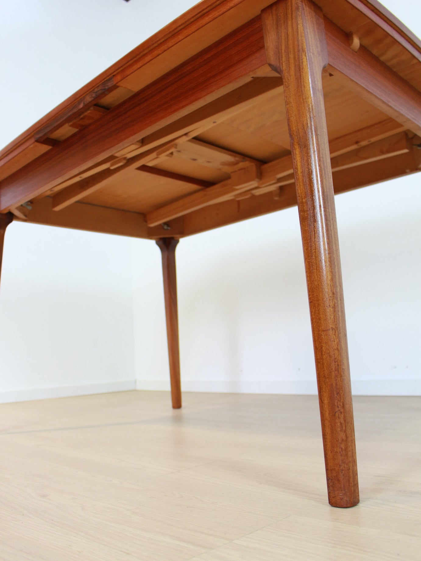 eettafel teak met schuifbladen