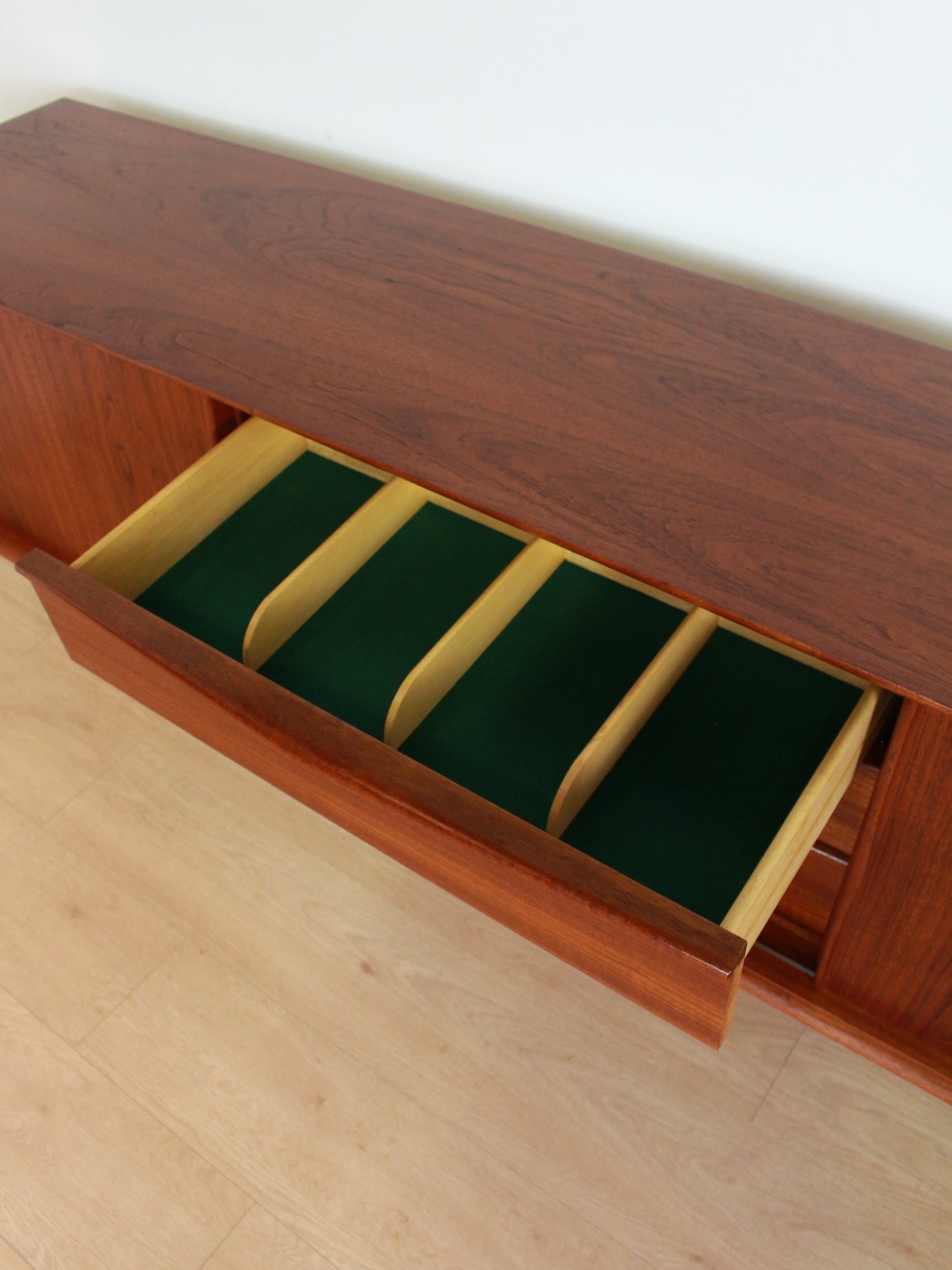 Vintage sideboard XL