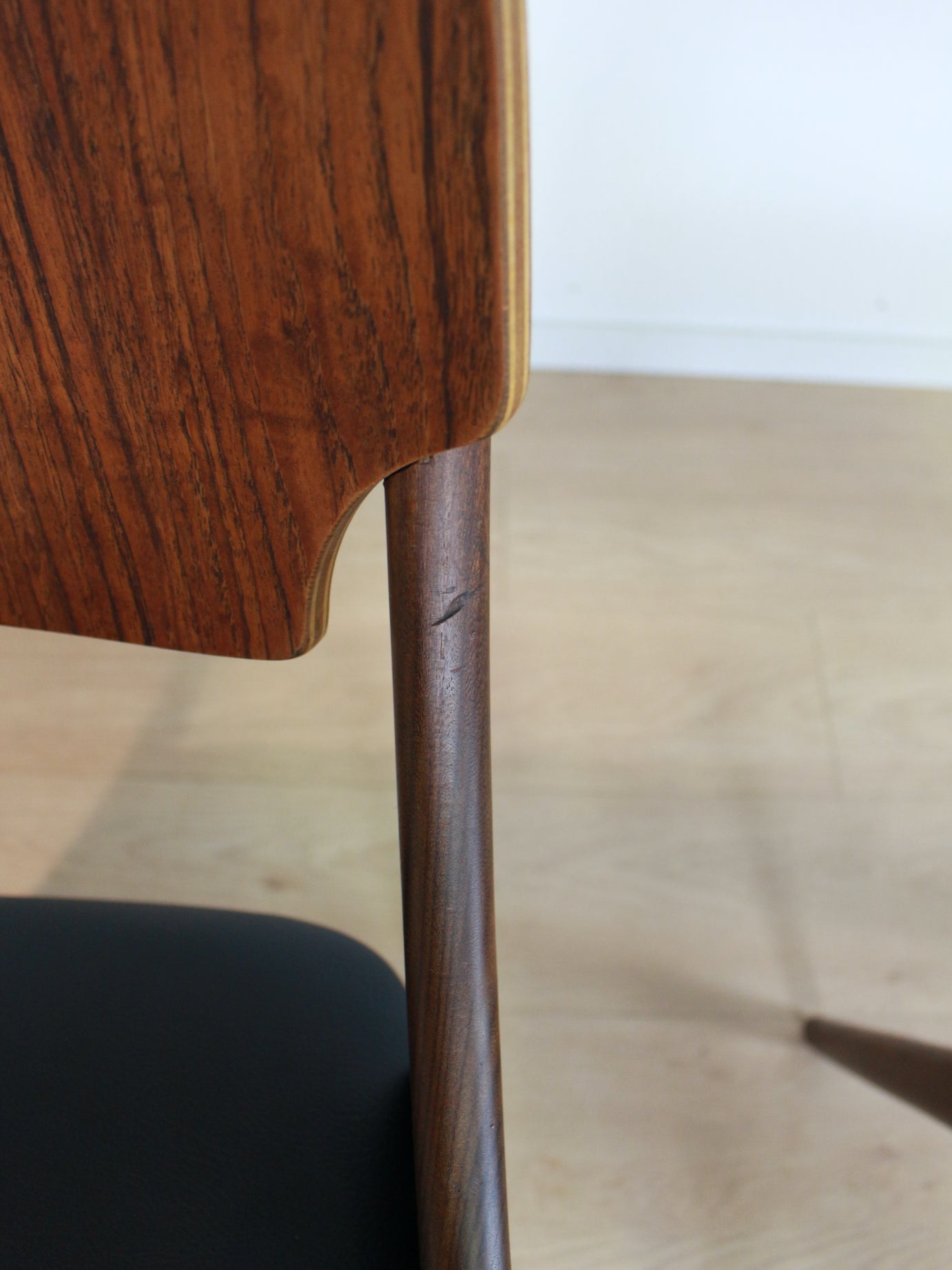 set 2 vintage eetkamer stoelen Arne Hovmand Olsen