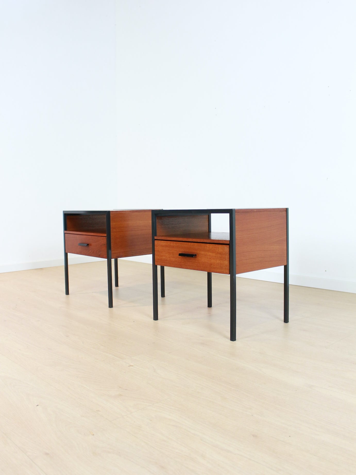 Set vintage nachtkastjes Auping