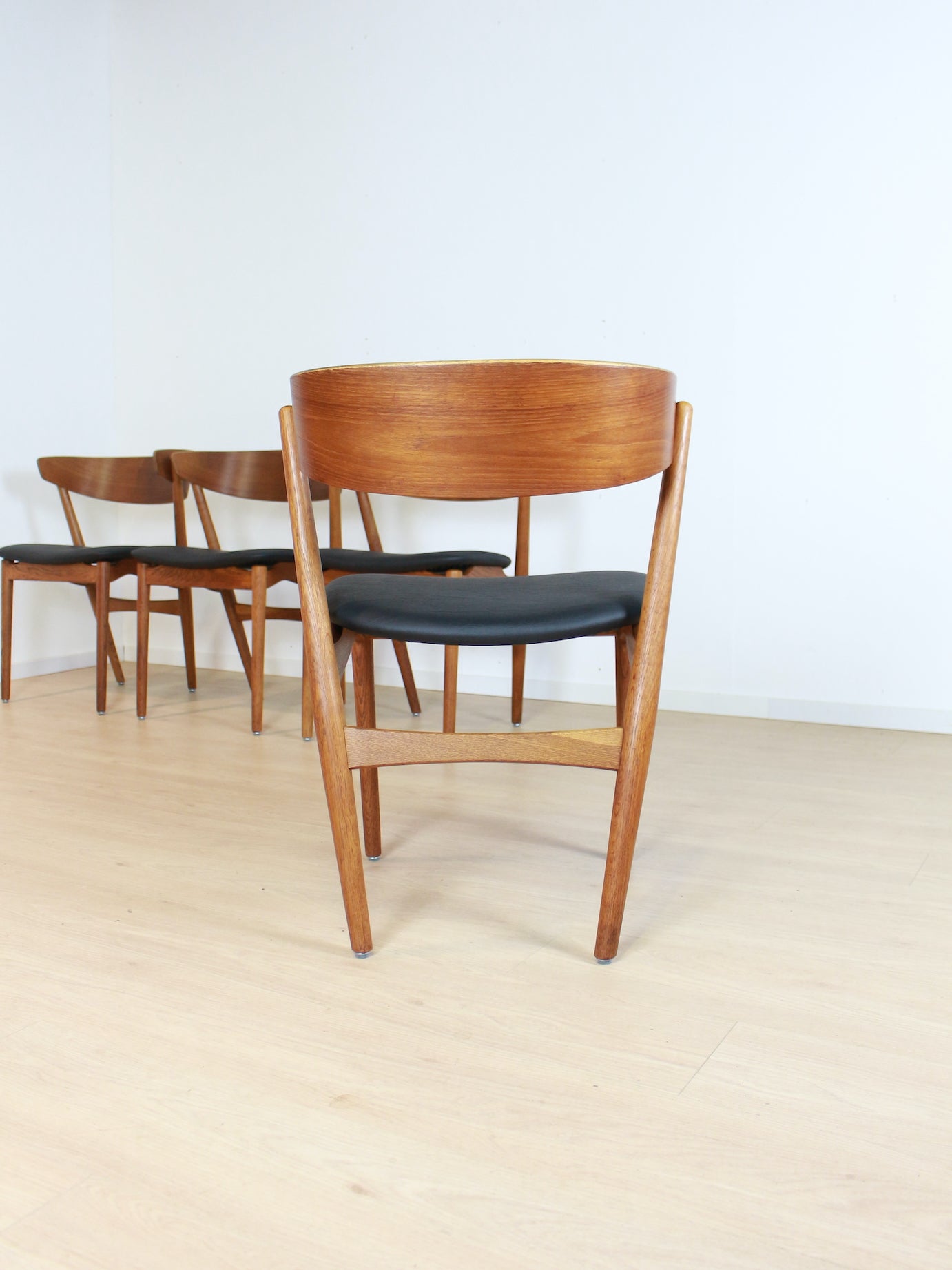 4x Sibast Denmark vintage eetkamerstoelen
