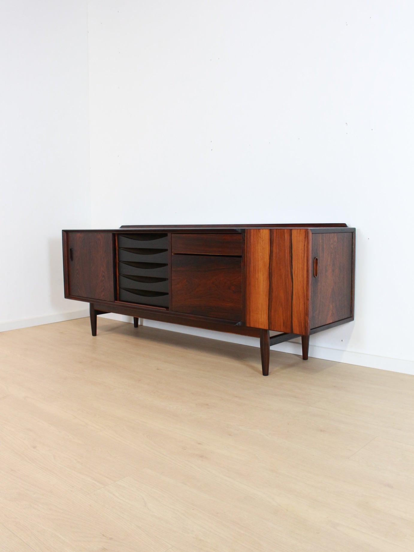 Arne Vodder Sibast '211' dressoir