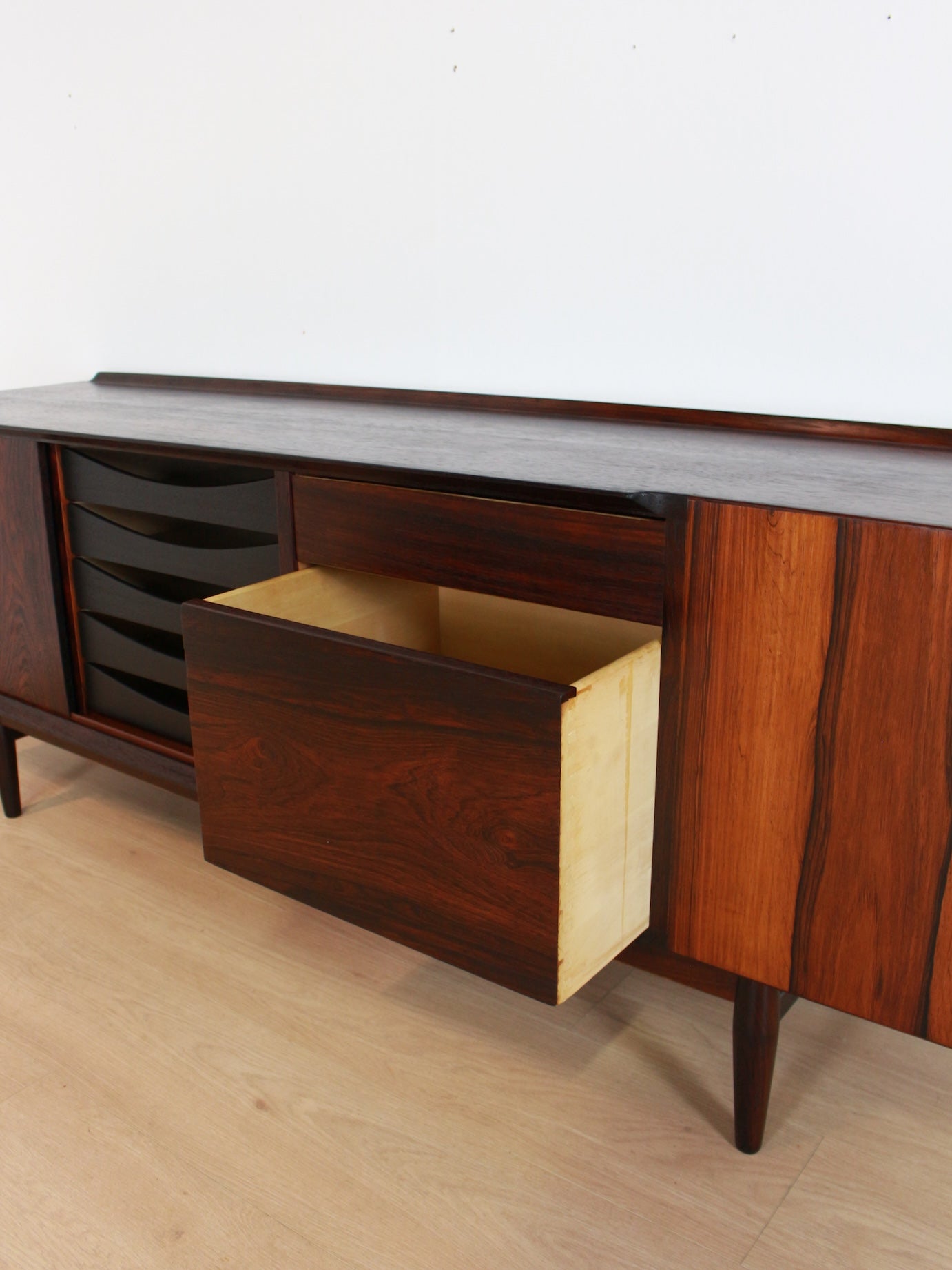 Arne Vodder Sibast '211' dressoir
