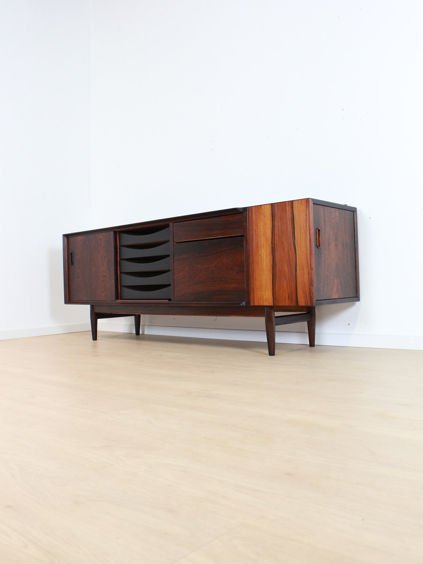 Arne Vodder Sibast '211' dressoir