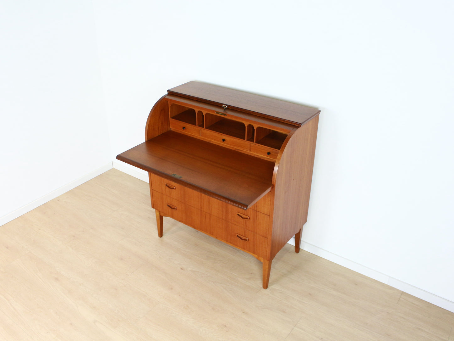 SMI secretaire ladekast