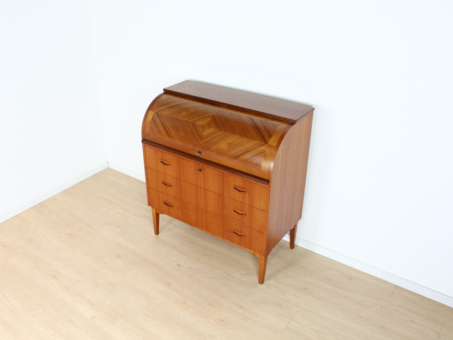SMI secretaire ladekast