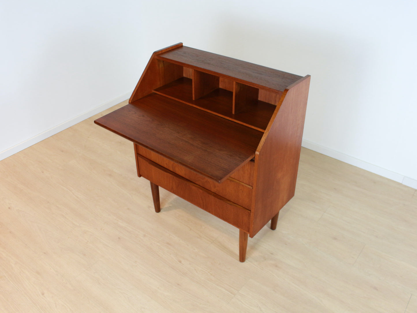 vintage Deense secretaire/ladekast