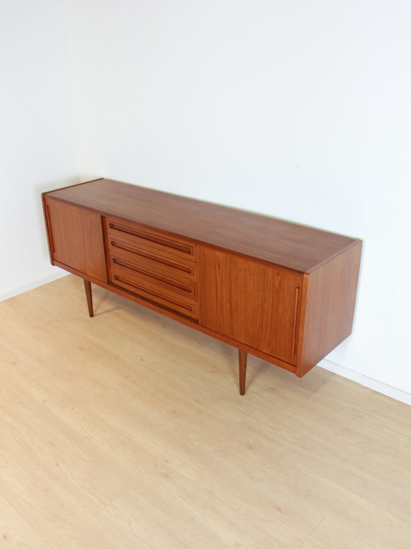 Vintage Johannes Andersen dressoir