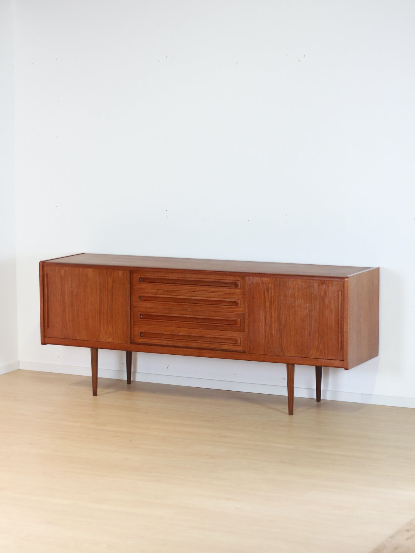 Vintage Johannes Andersen dressoir