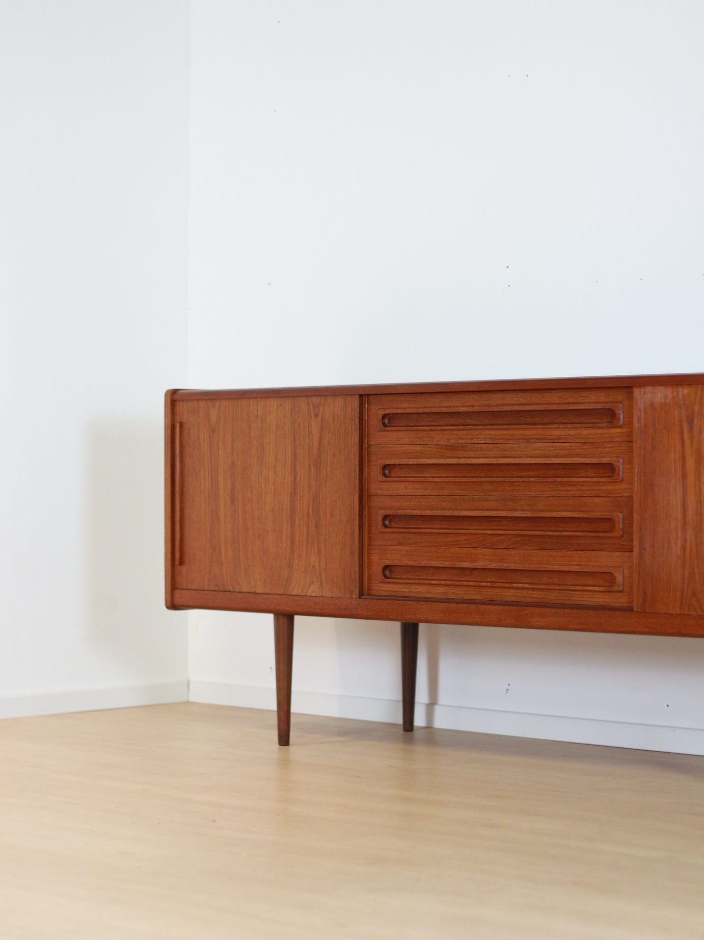 Vintage Johannes Andersen dressoir