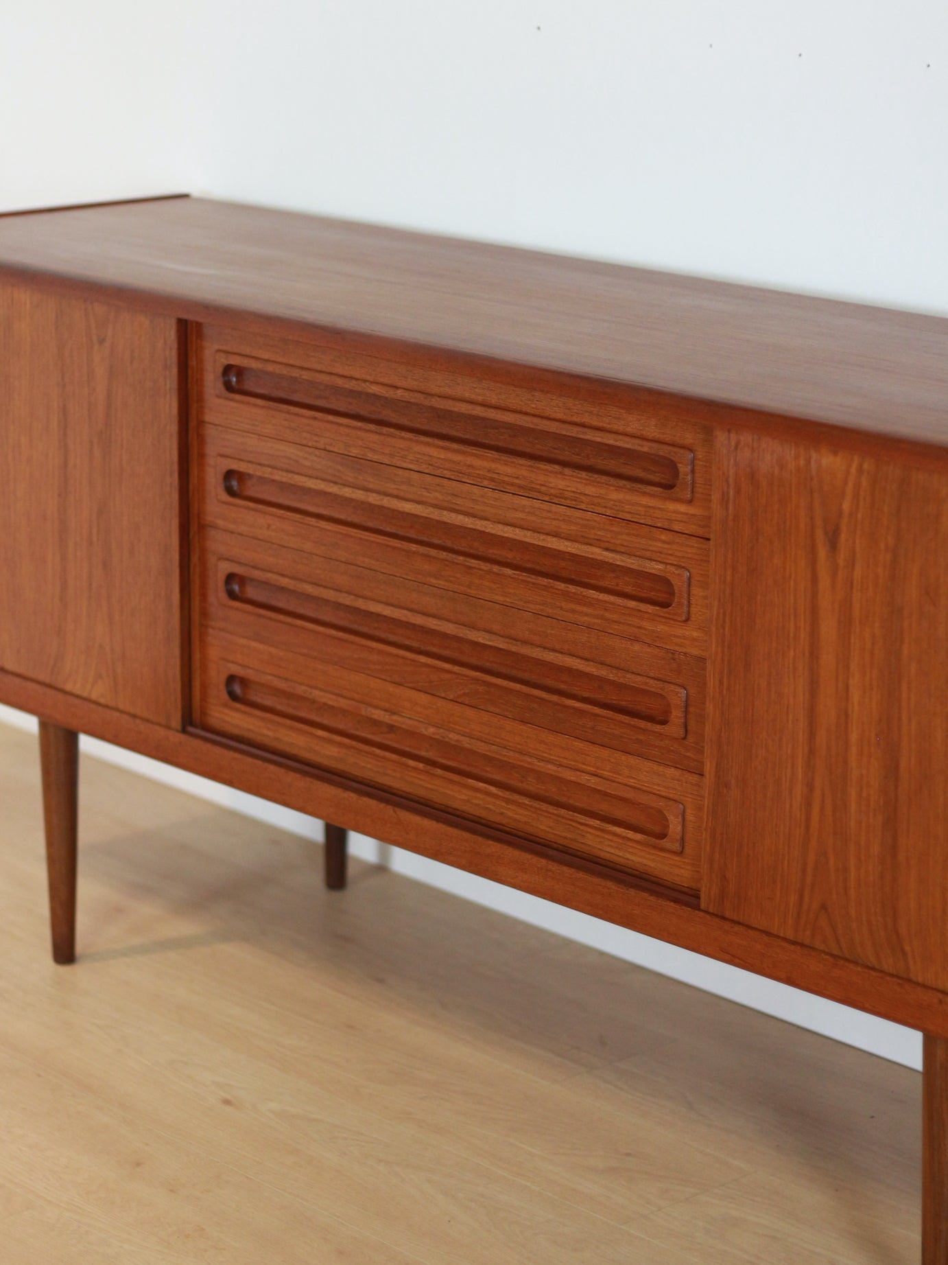 Vintage Johannes Andersen dressoir