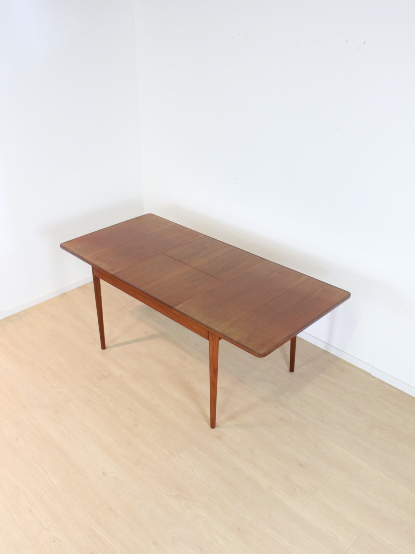 (Gereserveerd) Pastoe Eettafel met tuimelblad