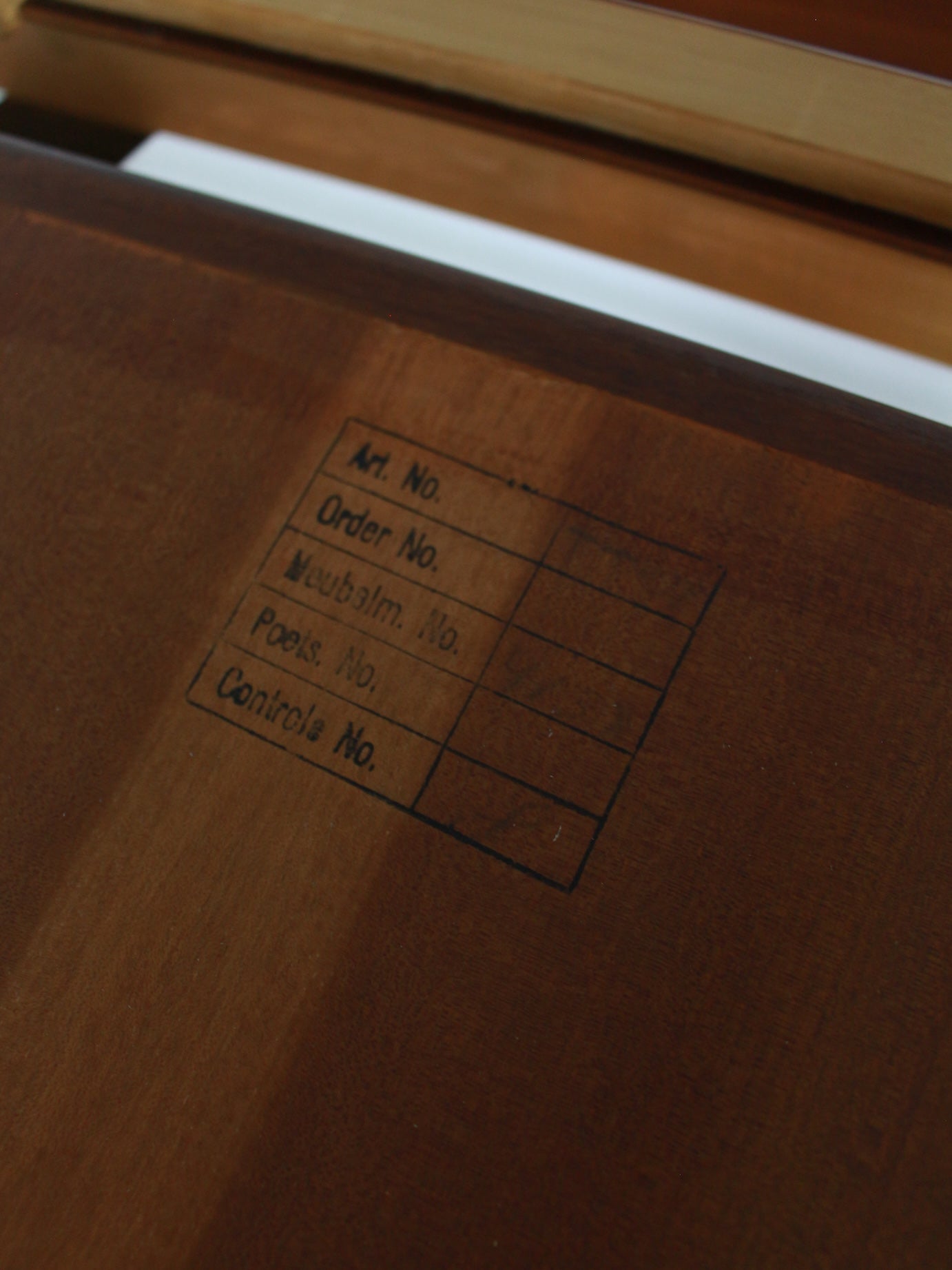 (Gereserveerd) Pastoe Eettafel met tuimelblad