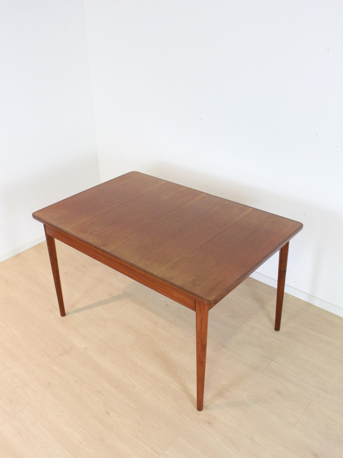 (Gereserveerd) Pastoe Eettafel met tuimelblad