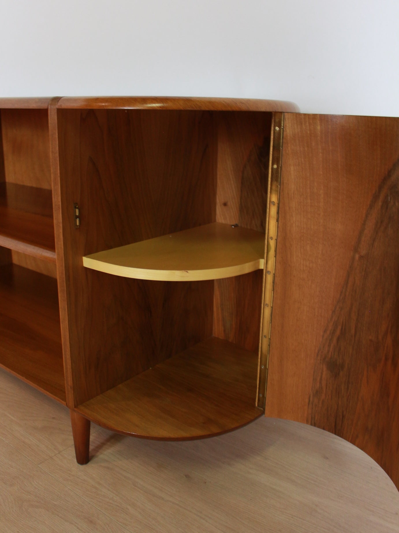 A. Patijn dressoir Joure Zijlstra