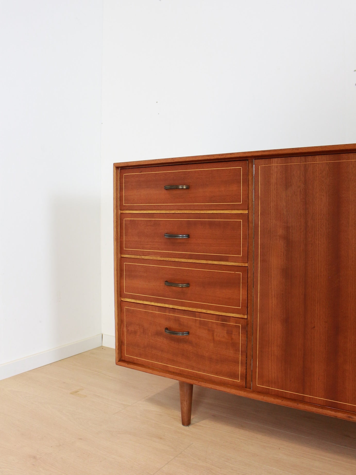 Teak Formule Kempkes dressoir