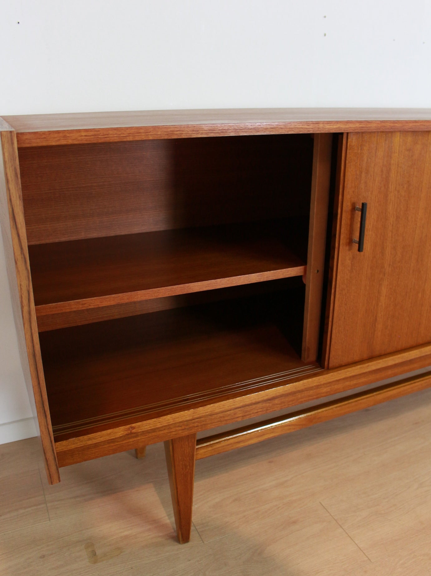vintage teak dressoir