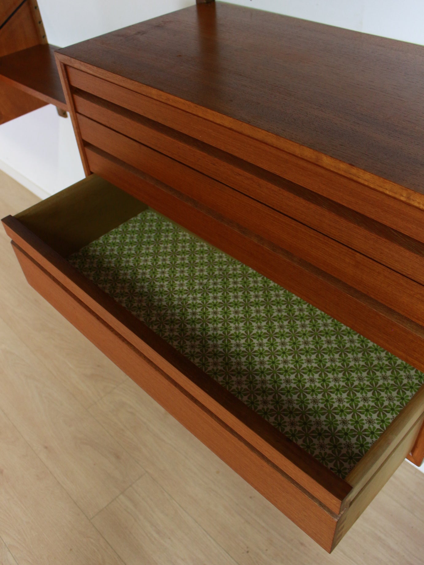 Poul Cadovius wandmeubel